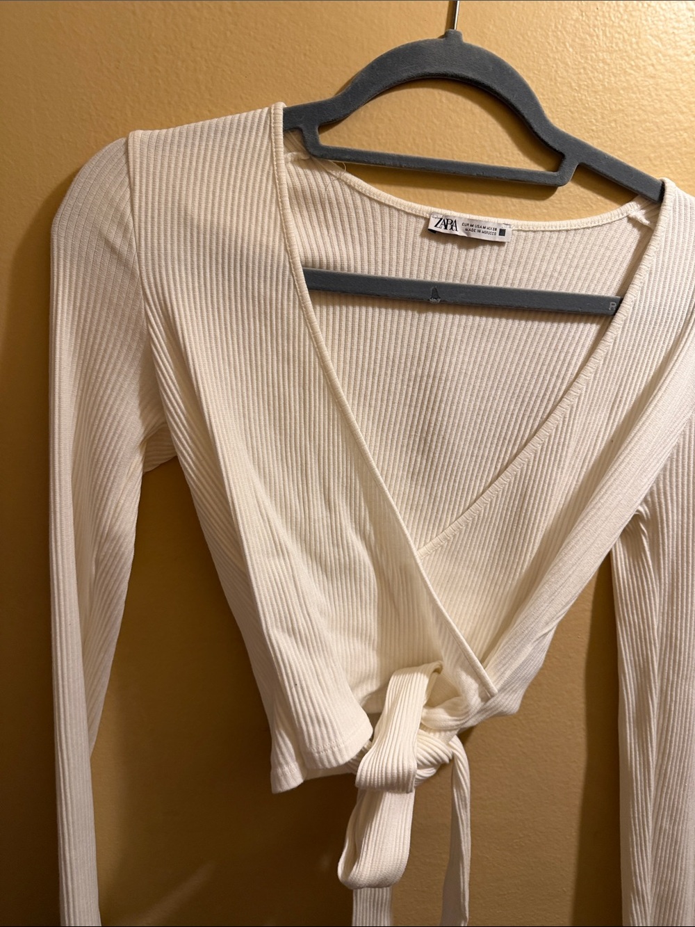 Zara Ribbed Crewneck Sweater in Cream